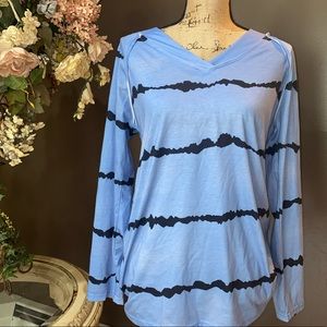 Stripped women’s light weight large shirt